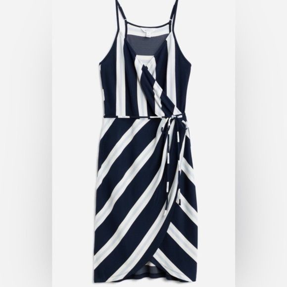 HAWTHORNE Dresses & Skirts - Gorgeous‎ Hawthorne Striped Dress XL